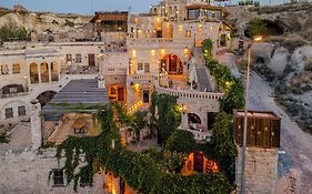 Kayata Cave Suites